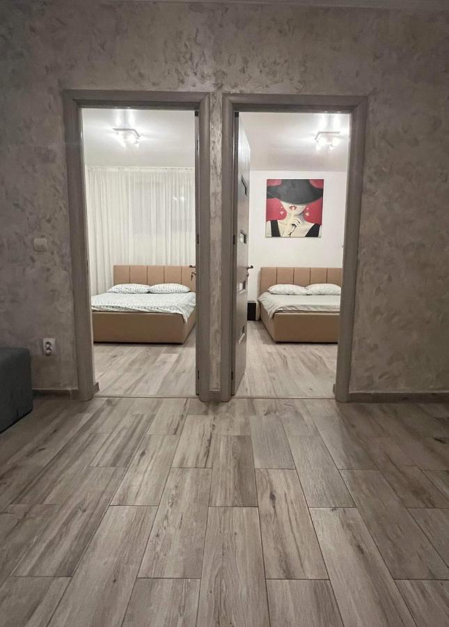 Modern & Elegant Apartament Craiova Eksteriør bilde