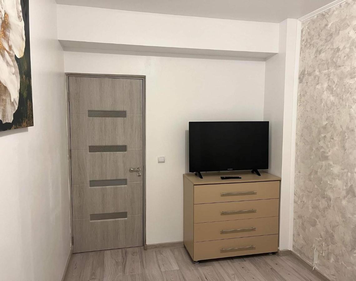 Modern & Elegant Apartament Craiova Eksteriør bilde